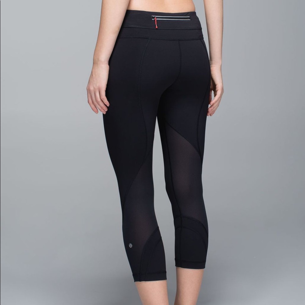 Lululemon Inspire crop 7/8 legging black size 6